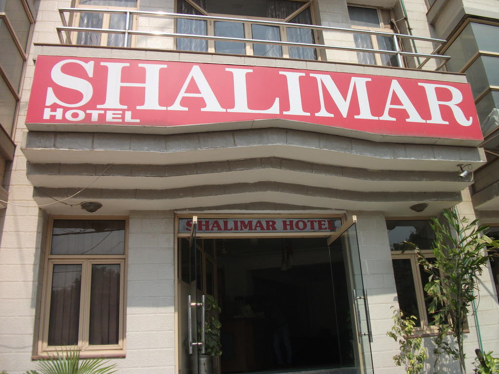 Shalimar Hotel New Delhi Exterior photo